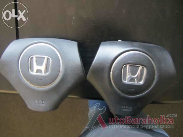 Продам Подушка безопасности в руль на Honda Accord, в наличии есть 2 штуки. В них перетянуты заглушки Киев