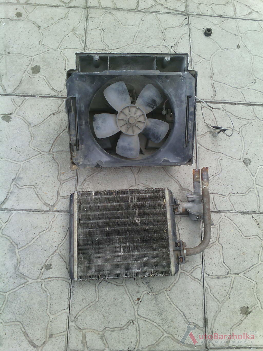Продам Радиатор печки с вентилятором ВАЗ в сборе, радиатор не течёт Харьков
