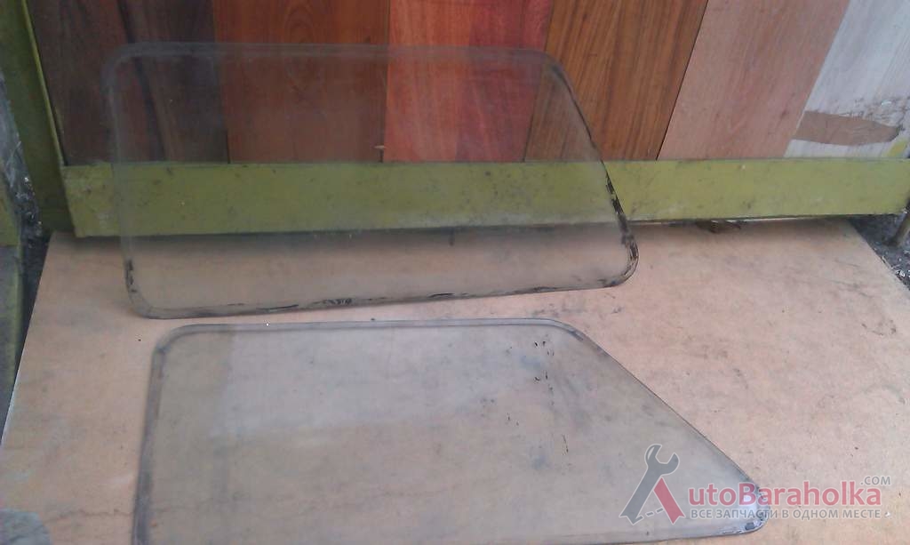 Продам Боковые (глухие) стёкла на ЗАЗ-968-М. 100грн за два стекла Киев
