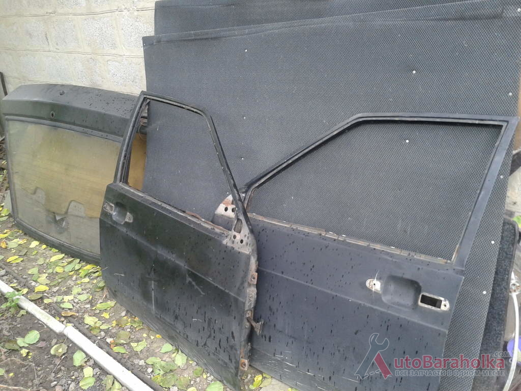 Продам Двери передние 2109 не гнилые Ляда задняя отличная Луганск