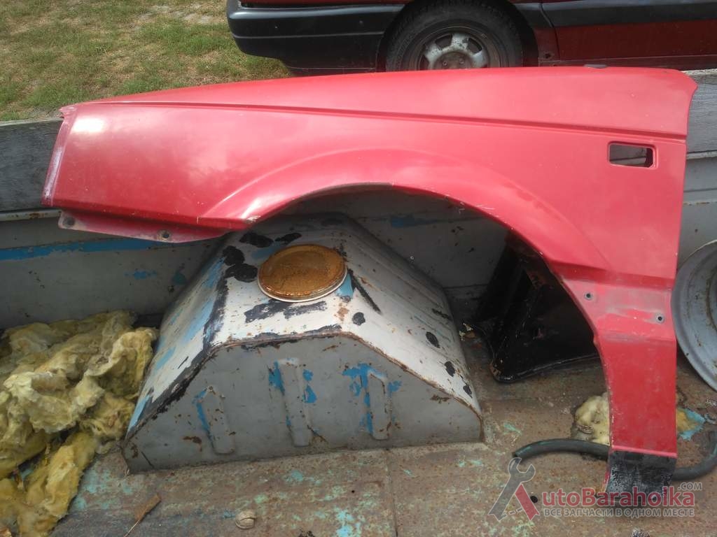 Продам Крыло Фольсваген пассат б3 левое Кагарлык