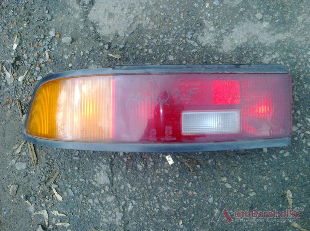 Продам Оригинальный левый фонарь стоп Mazda 323F (1989–1994) Луцьк