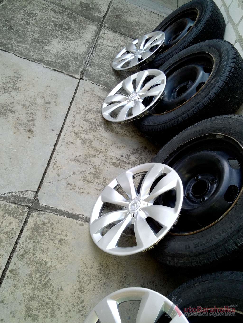 Продам Комплект колес с зимней резиной Nokian 185/65 R15 92R для citroen Гордище