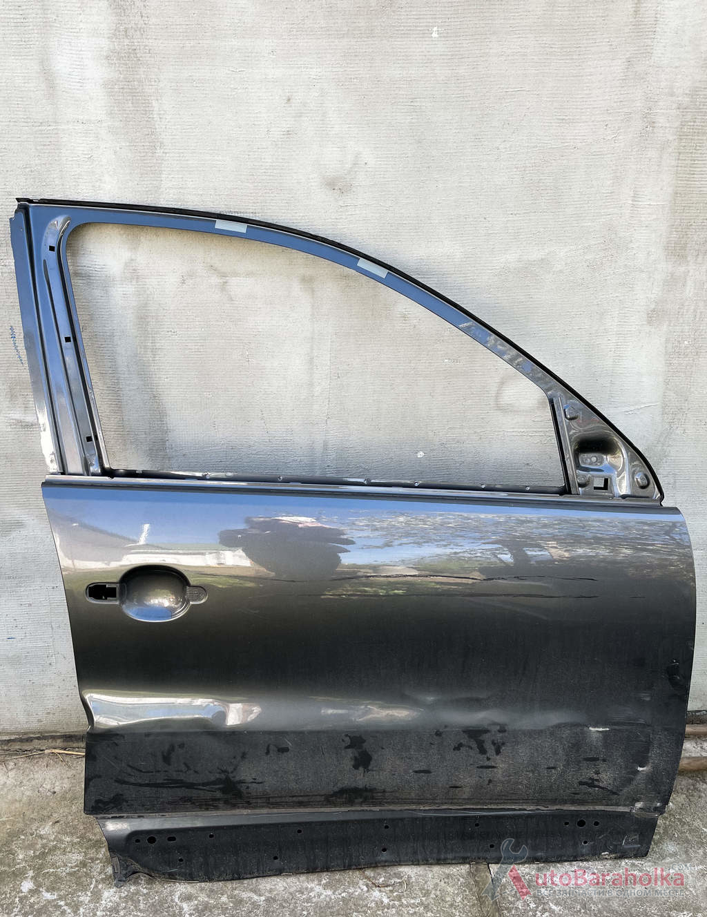Продам Правая передняя дверь VW Tiguan 2011-2016 после небольшого дтп. Цвет - мокрый асфальт Хмельницкий
