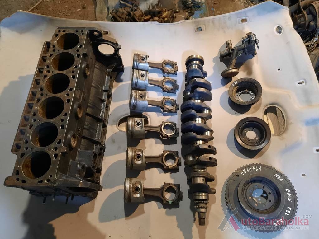 Продам Двигатель коленвал поршень Блок BMW 730 E32 Днепропетровск