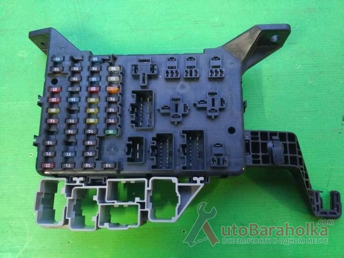 Блок запобіжників 4S7T-14A073-AA Форд Мондео 3 оригінал Продам Блок запобіжників 4S7T-14A073-AA Форд Мондео 3 оригінал Вінниця