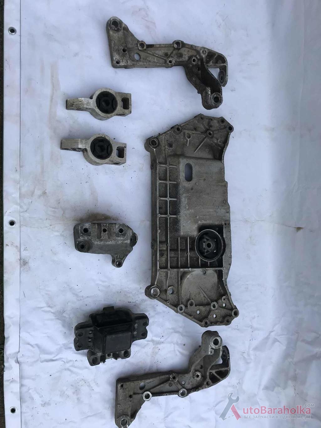 Продам Підрамник, кронштейни, подушкИ, VW CaddY 2006, 2.0 CDI Корсунь-Шевченковский