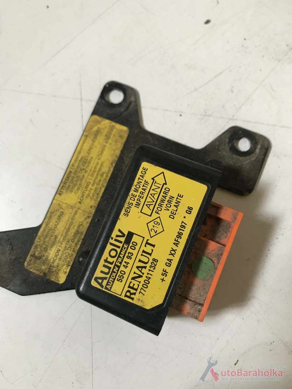 Продам Бу датчик удара AIRBAG 7700411328, 550449300 Renault Laguna 1 кировоград