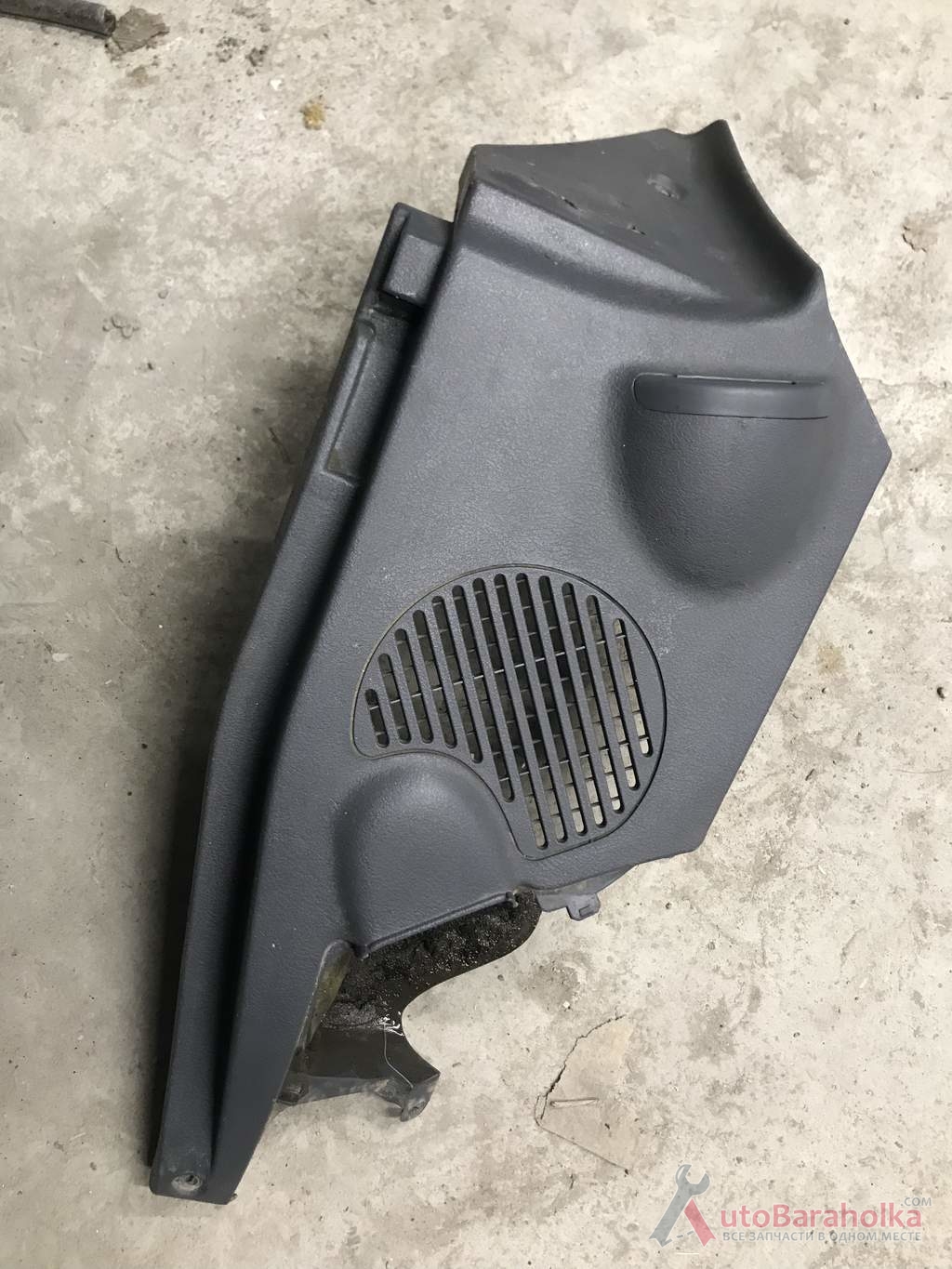 Бу обшивка багажника задняя правая Renault Laguna 1 хетчбэк 7700842955 Продам Бу обшивка багажника задняя правая Renault Laguna 1 хетчбэк 7700842955 кировоград