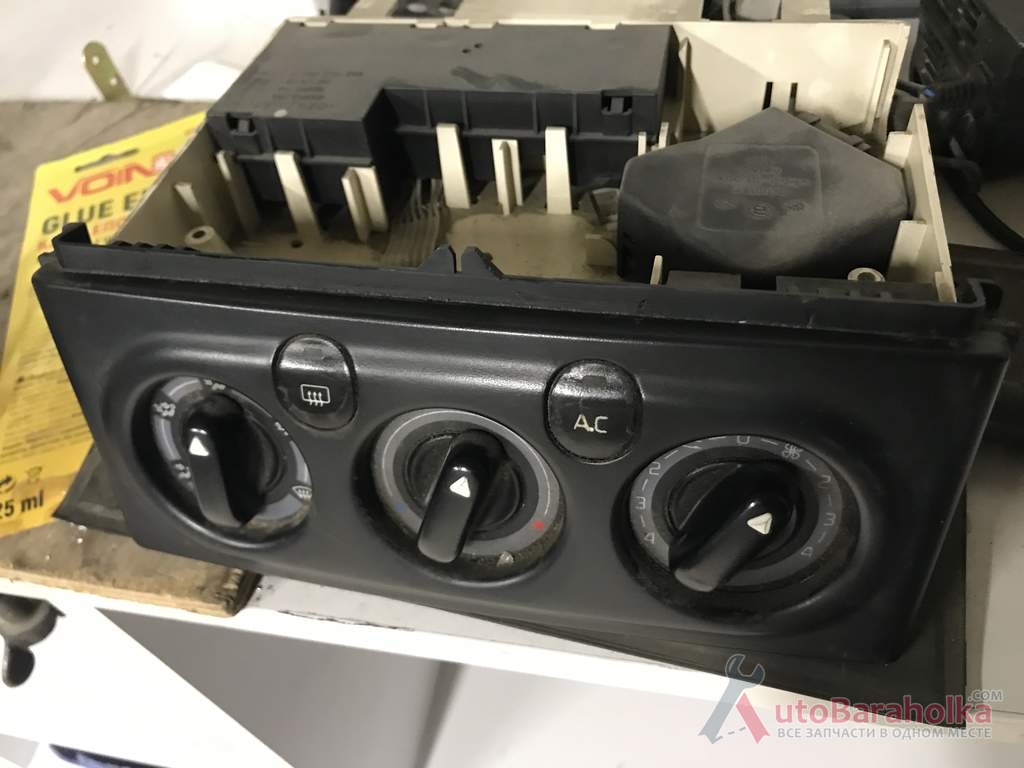 Бу блок управления печкой с кондиционером Renault Laguna 1, 9041703027 Продам Бу блок управления печкой с кондиционером Renault Laguna 1, 9041703027 кировоград