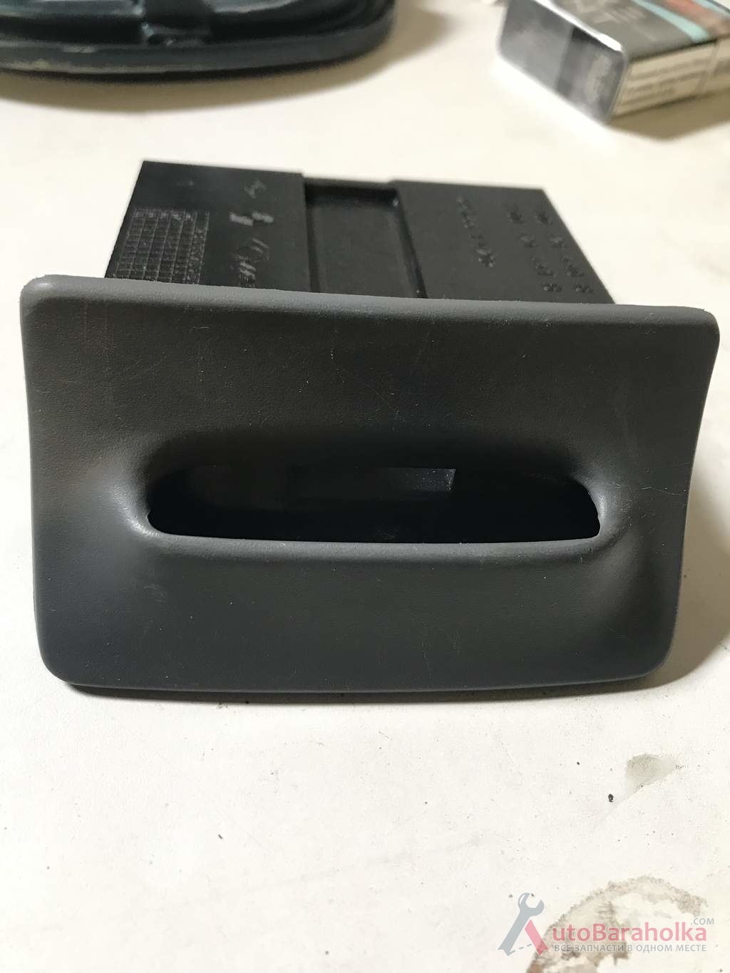Бу пепельница задняя Renault Laguna 1, 7700421440, 7700421441 Продам Бу пепельница задняя Renault Laguna 1, 7700421440, 7700421441 кировоград