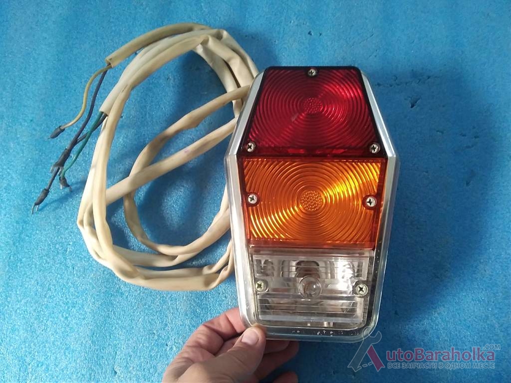 Новый оригинальный задний фонарь Волга газ 24, производство СССР Продам Новый оригинальный задний фонарь Волга газ 24, производство СССР кривой рог