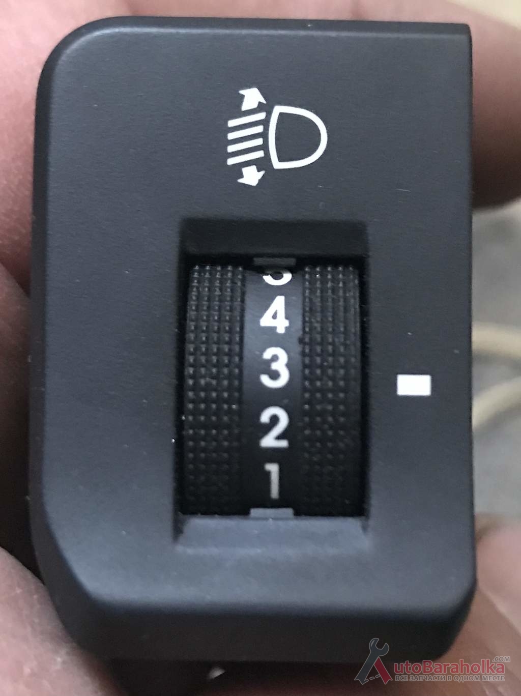 Продам Бу кнопка корректора фар Kia Rio 3, 211000245/75 R1000080 кировоград