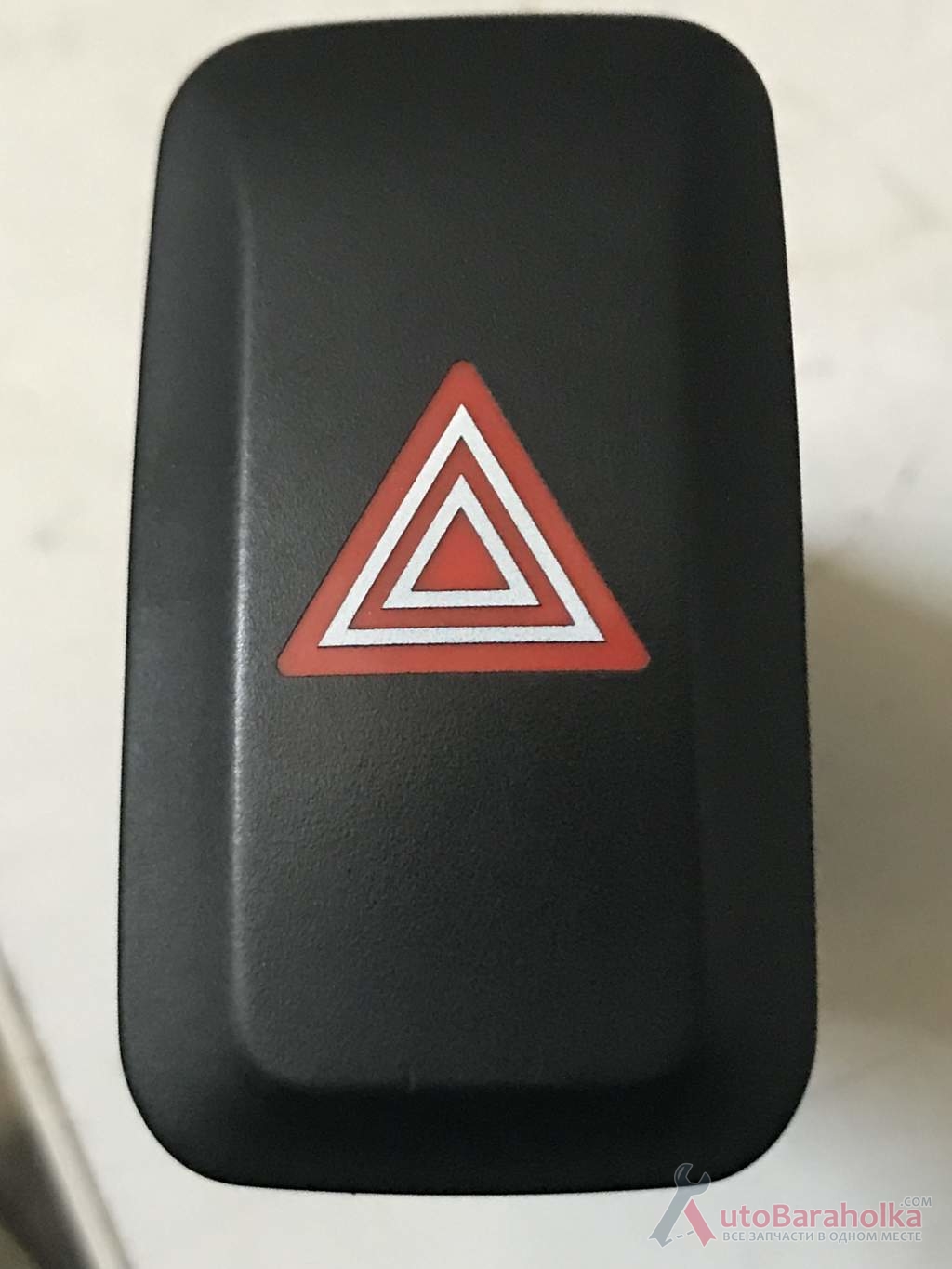 Продам Бу кнопка аварийной сигнализации Kia Rio 3, 93791-4Y000 кировоград