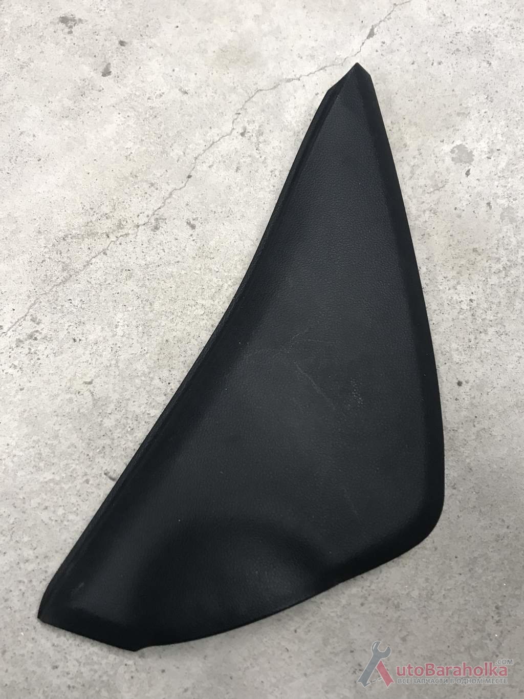 Продам Бу накладка торпедо правая Kia Rio 3, 84725-4Y100 кировоград