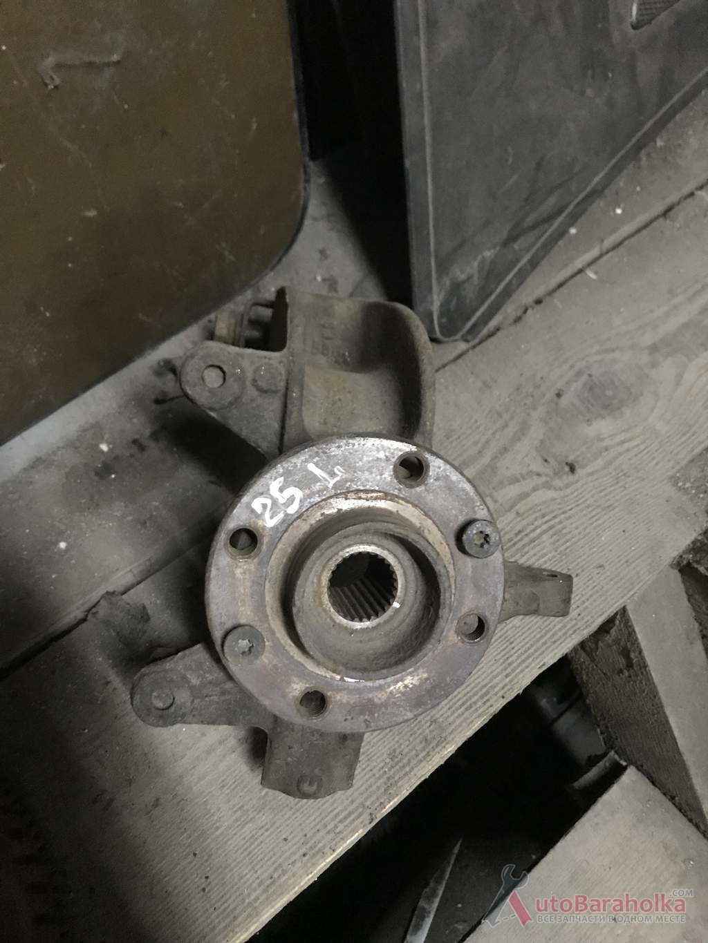 Продам Бу поворотный кулак с ступицей левый 25 шлицов Renault 8200297028 Megane Scenic 2 кировоград