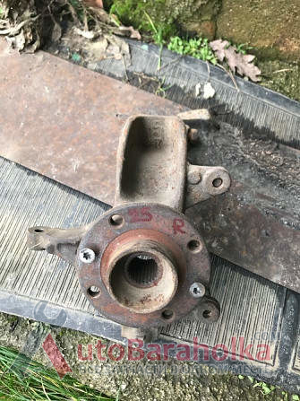 Продам Бу поворотный кулак правый 25 шлицов Renault 8200297033 Megane Scenic 2. Подшипник под замену кировоград
